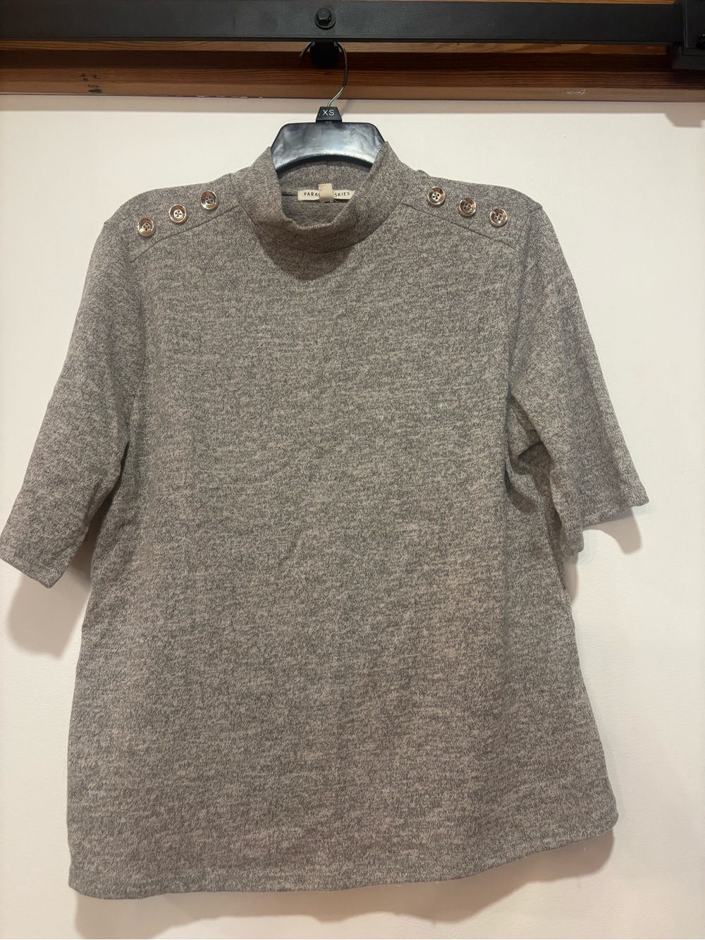 Cozy Grey/Brown Short-Sleeve Mock Neck Top with Shoulder Buttons Like New